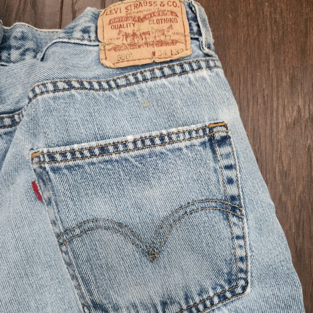 Levis 550 Relaxed Fit Jeans Mens 34x32 Light Wash Blue Denim 100% Cotton Vintage